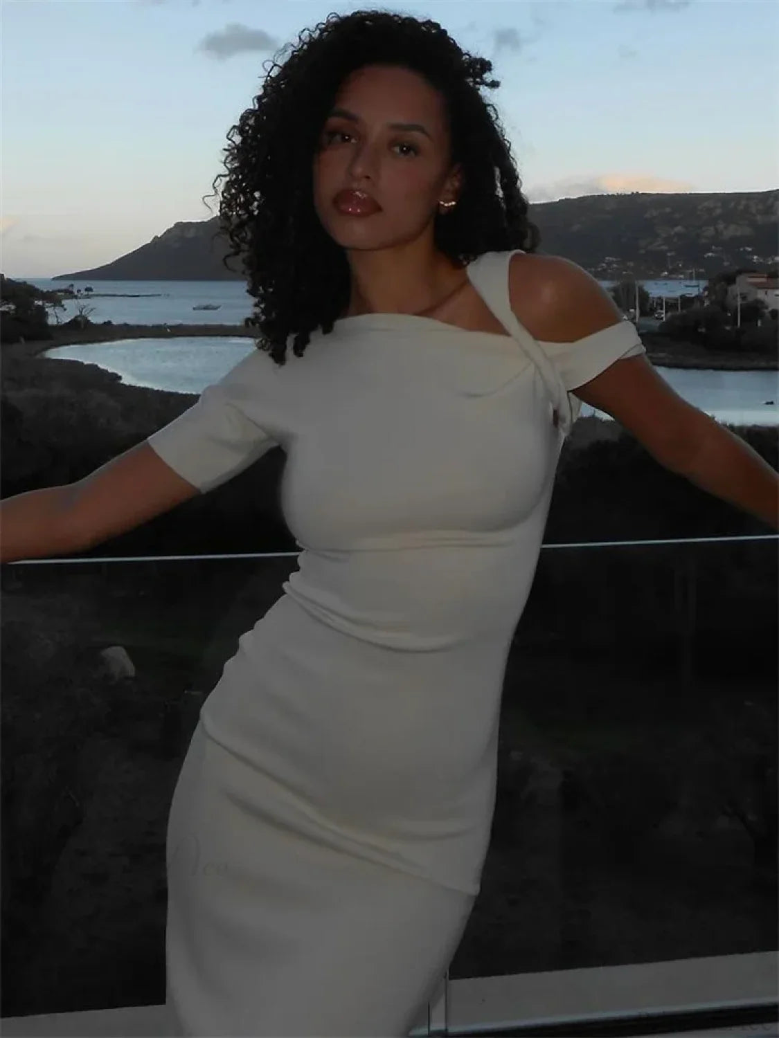 Off-Shoulder Bandage Mini Dress White Maxi Dress / S minidress-250223