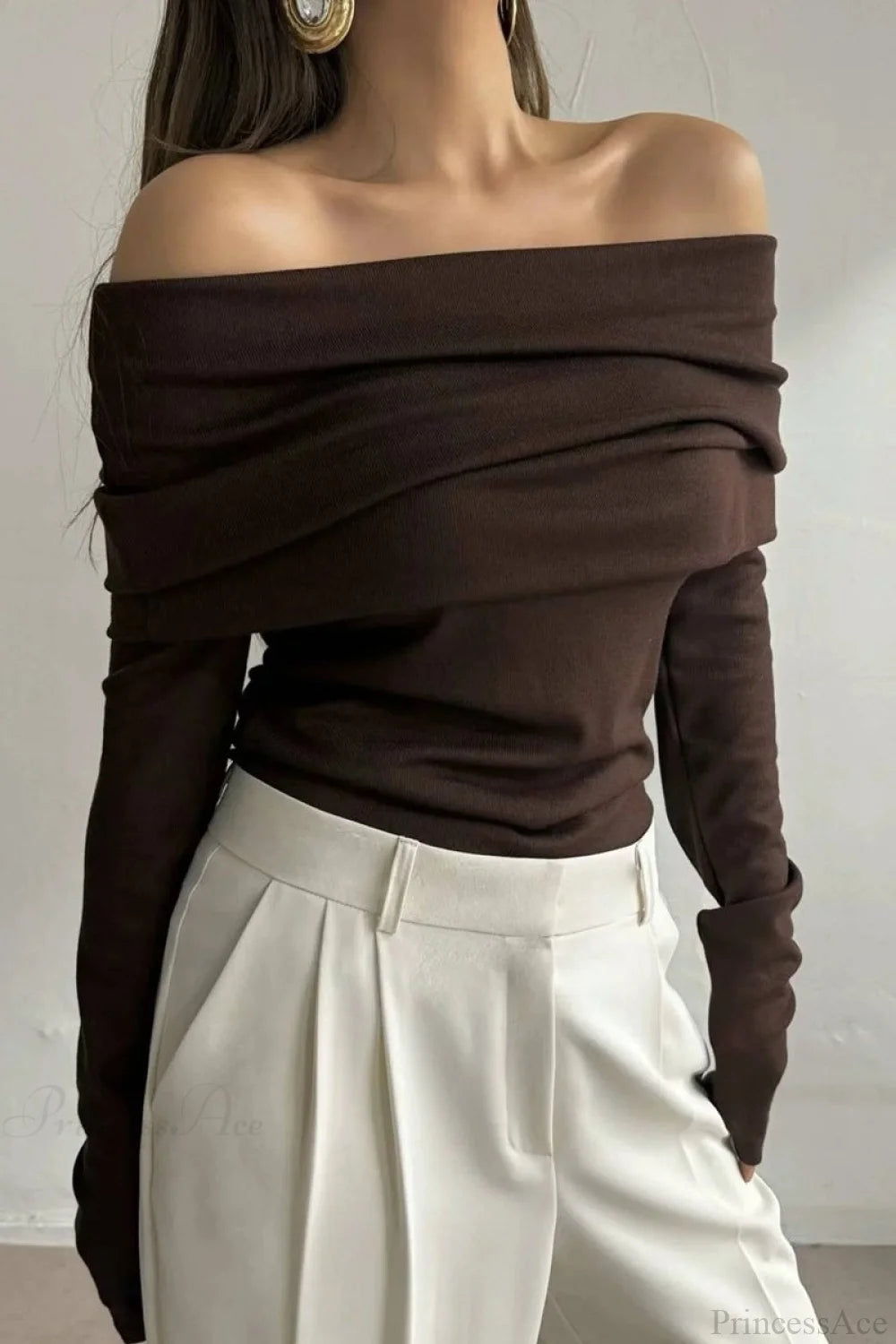 Off-Shoulder Fitted Long-Sleeve Knit Top Brown / S