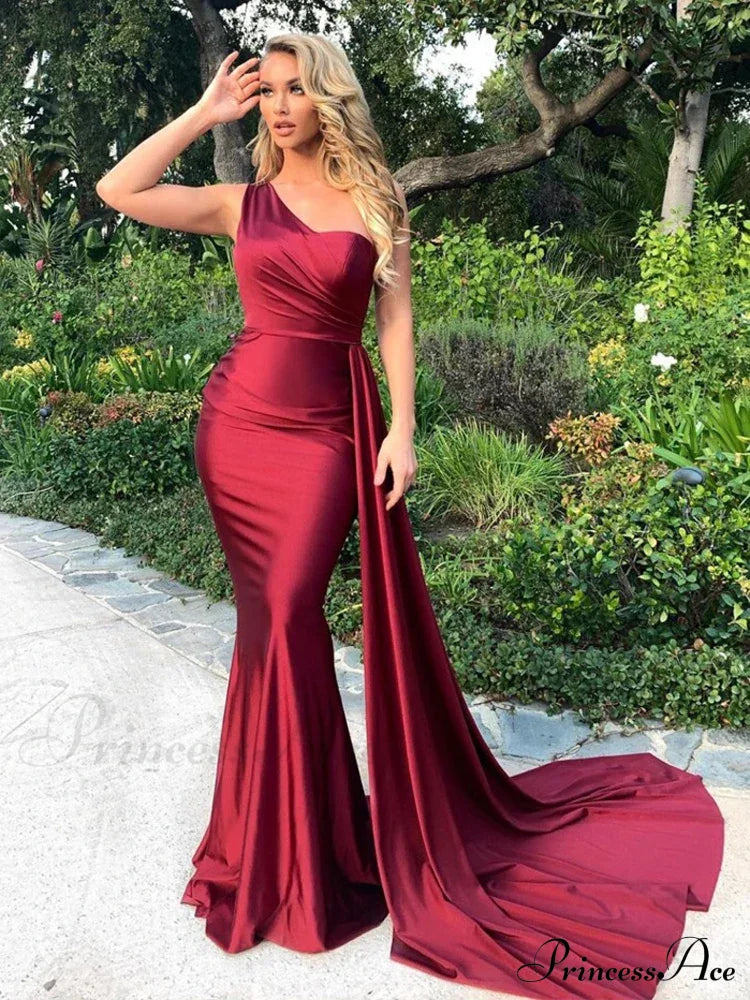 One-Shoulder Ruched Satin Party Dress Burgundy / 4 Partydress-241208