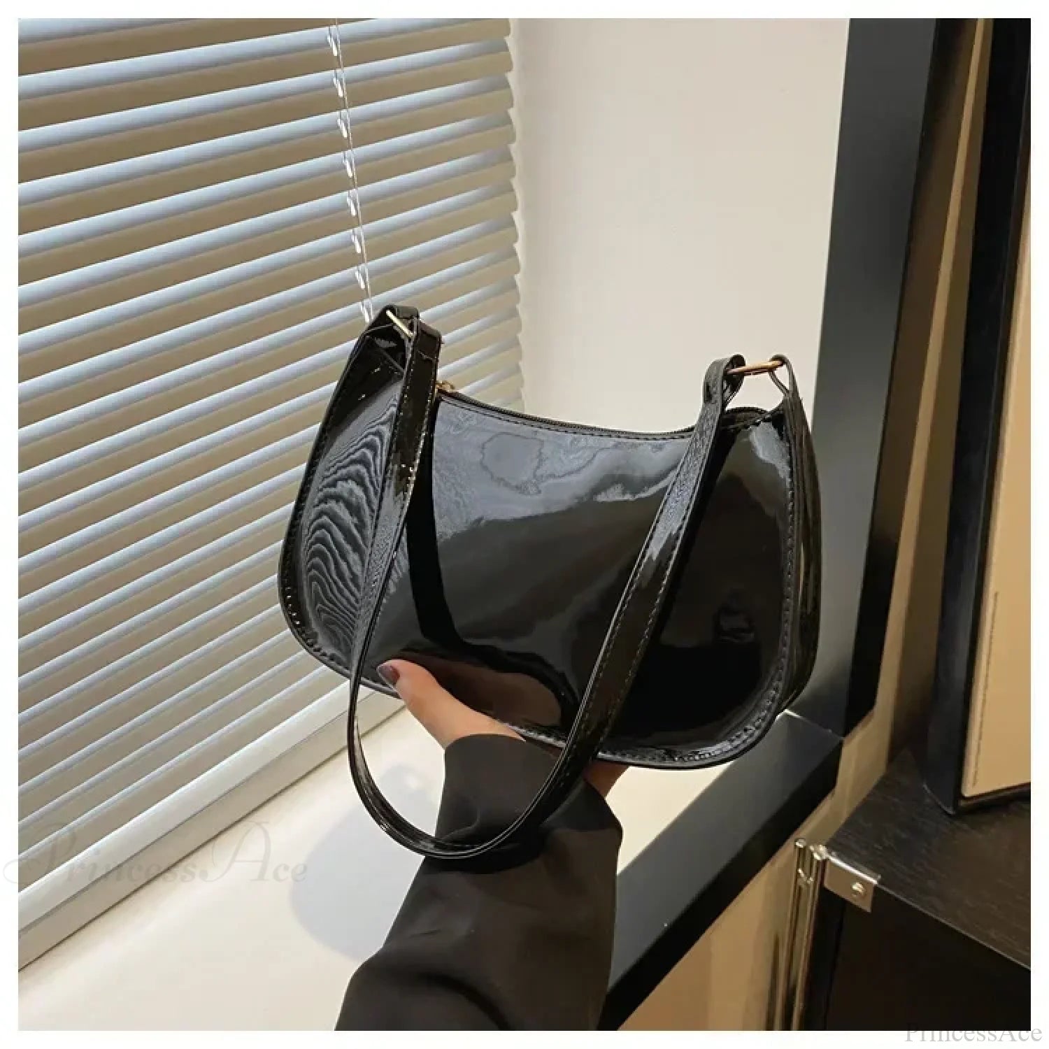 Patent Leather Designer Shoulder Handbag Black shoulder-250126