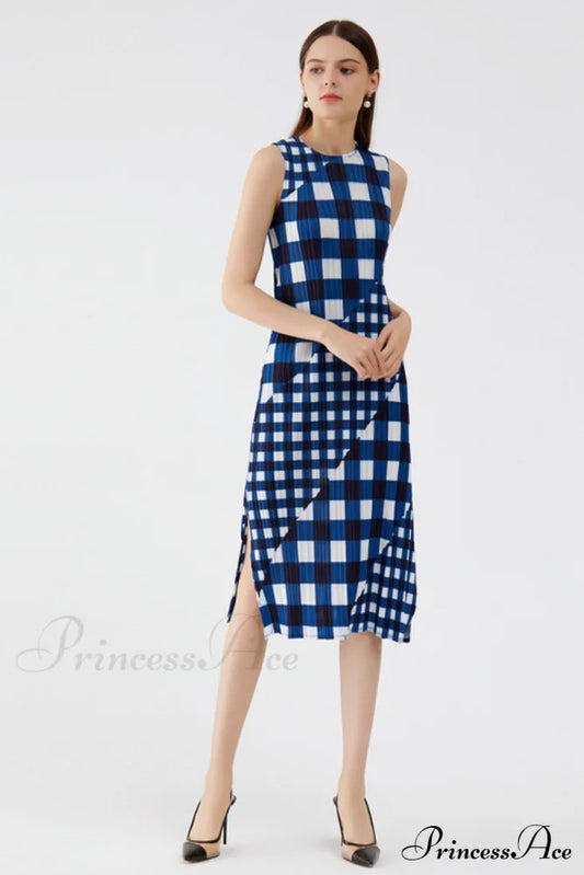 Plaid Sleeveless Pleated Dress Midi Dresses