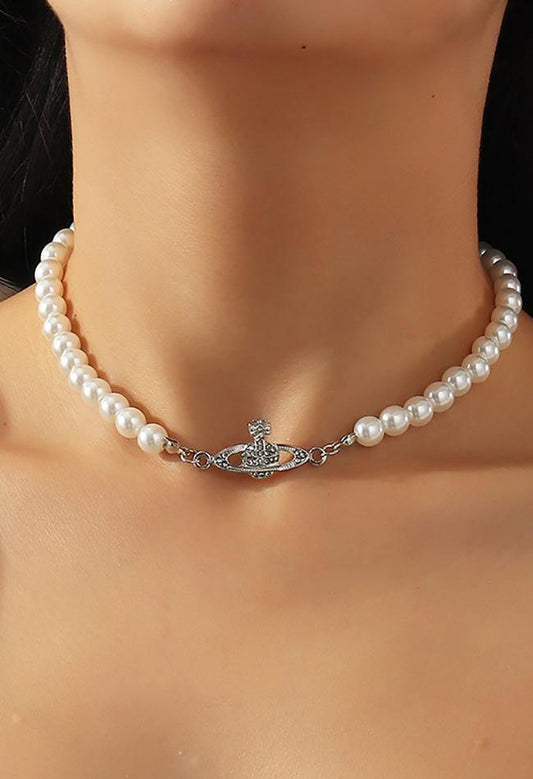 Planet Detail Graceful Faux Pearl Necklace