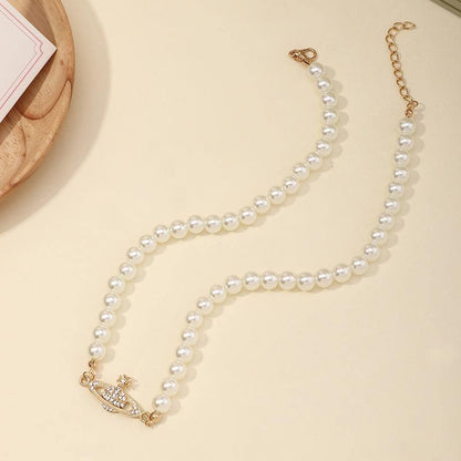 Planet Detail Graceful Faux Pearl Necklace