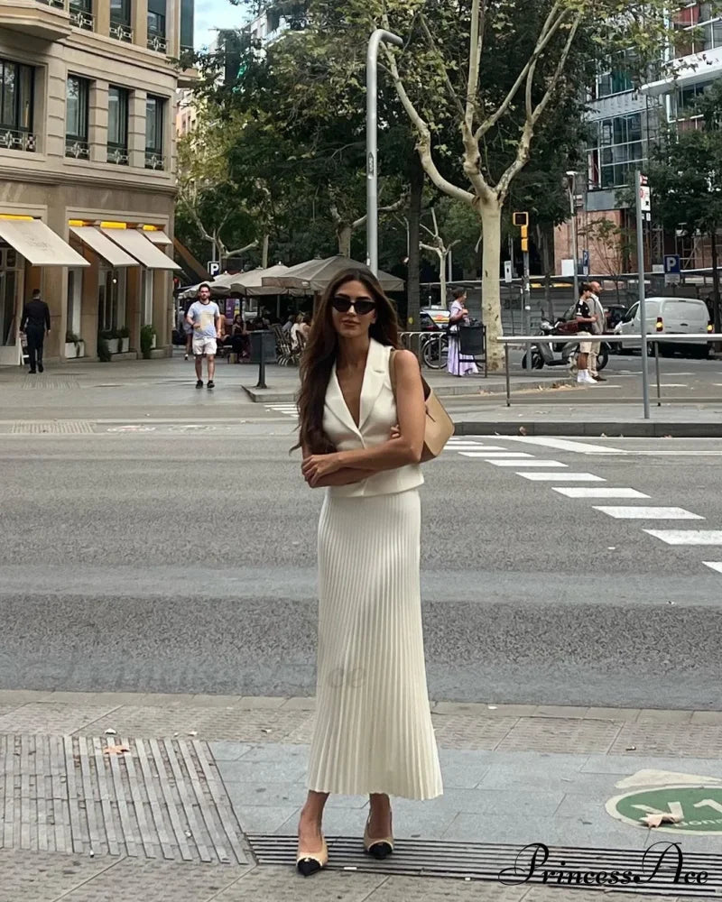 Pleated Midi Skirt Charming And Vest Set