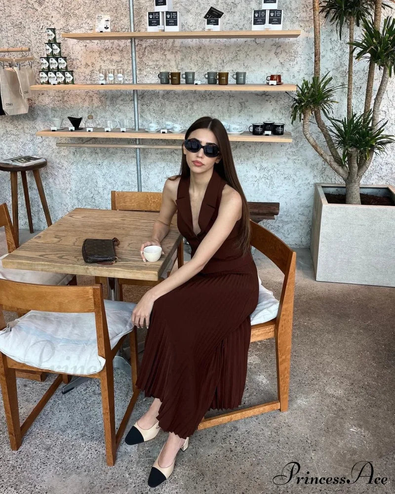 Pleated Midi Skirt Charming And Vest Set