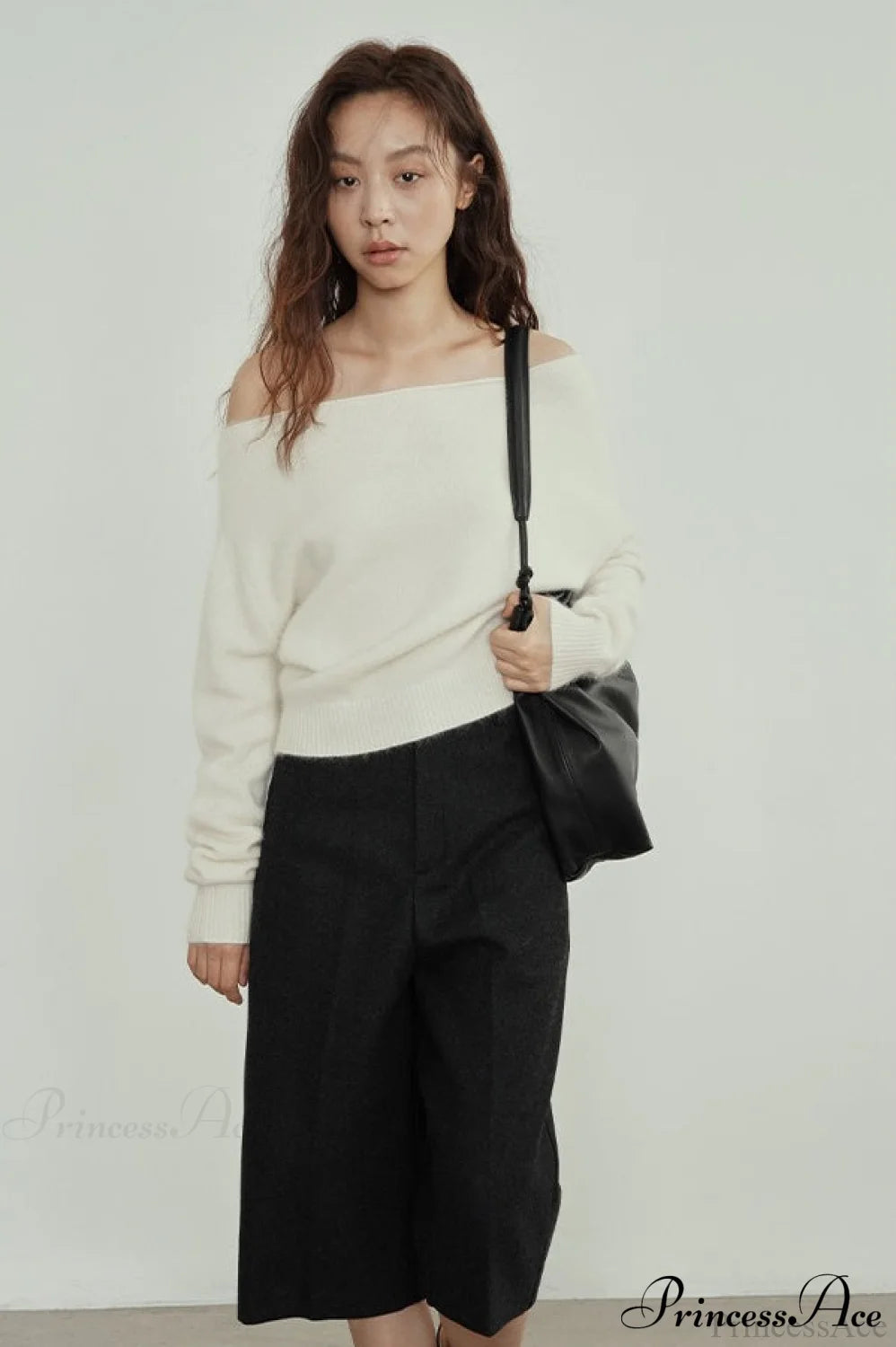 Raccoon Fur Off-Shoulder Cropped Slouchy Knit Top White / One Size