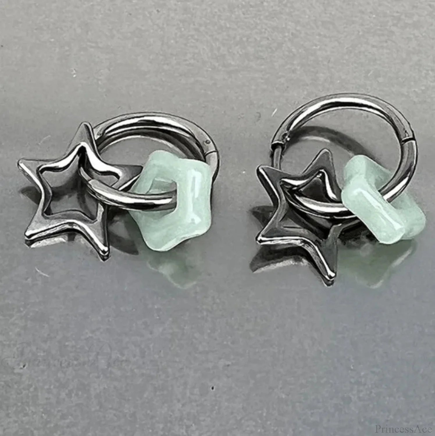 Rebel Celestial Cross Silver Empty Heart Earring color18 / CHINA