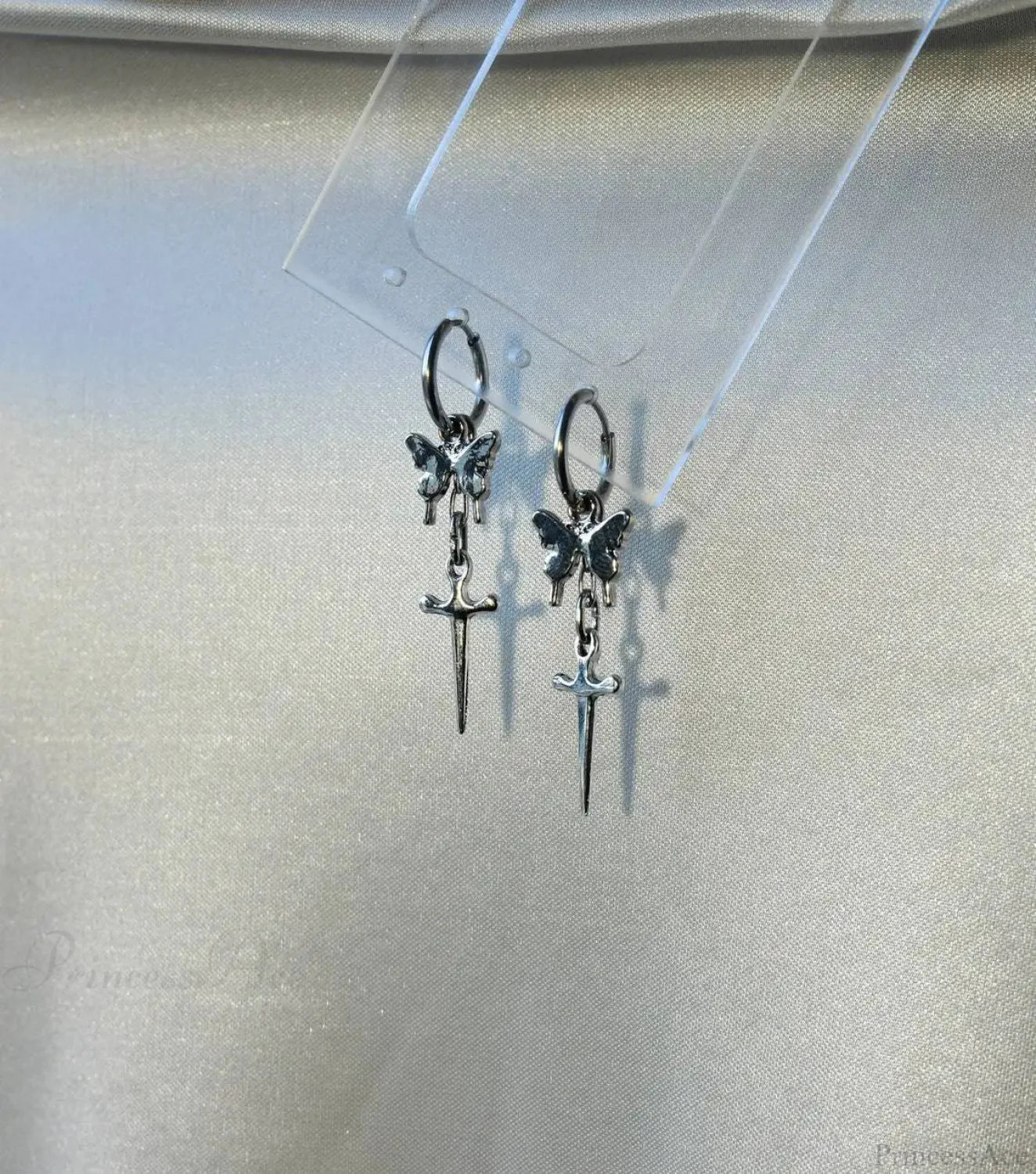 Rebel Celestial Cross Silver Empty Heart Earring color8 / CHINA