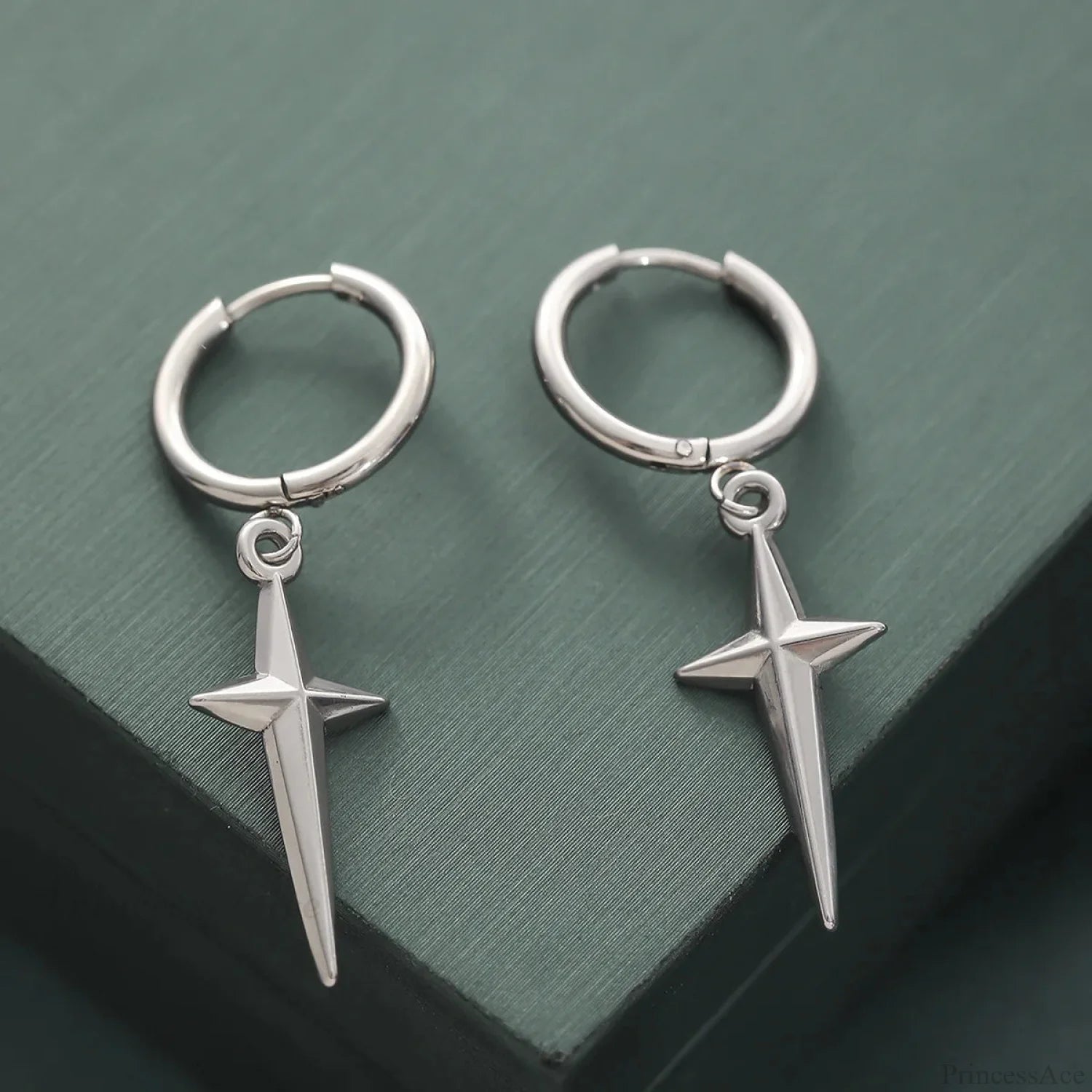 Rebel Celestial Cross Silver Empty Heart Earring color9 / CHINA