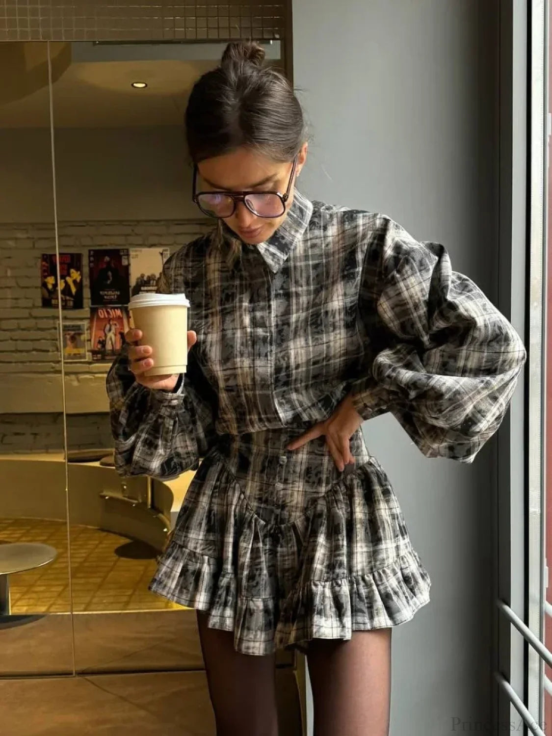 Retro Lapel Loose Bishop Sleeve Blouse blouse-250223