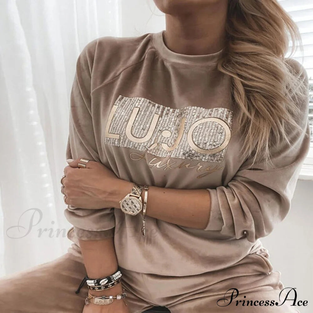 Retro Round Neck Velvet Letter Print Sequin Sweatshirt