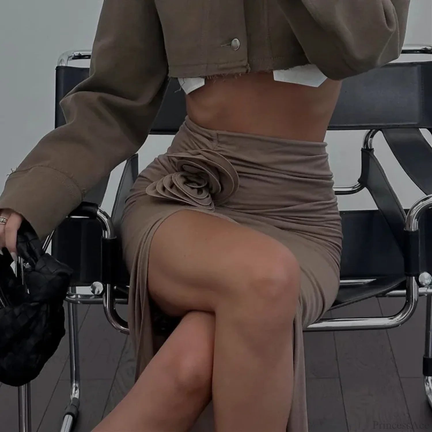 Ruched Split Floral Applique Maxi Skirt skirt-250126