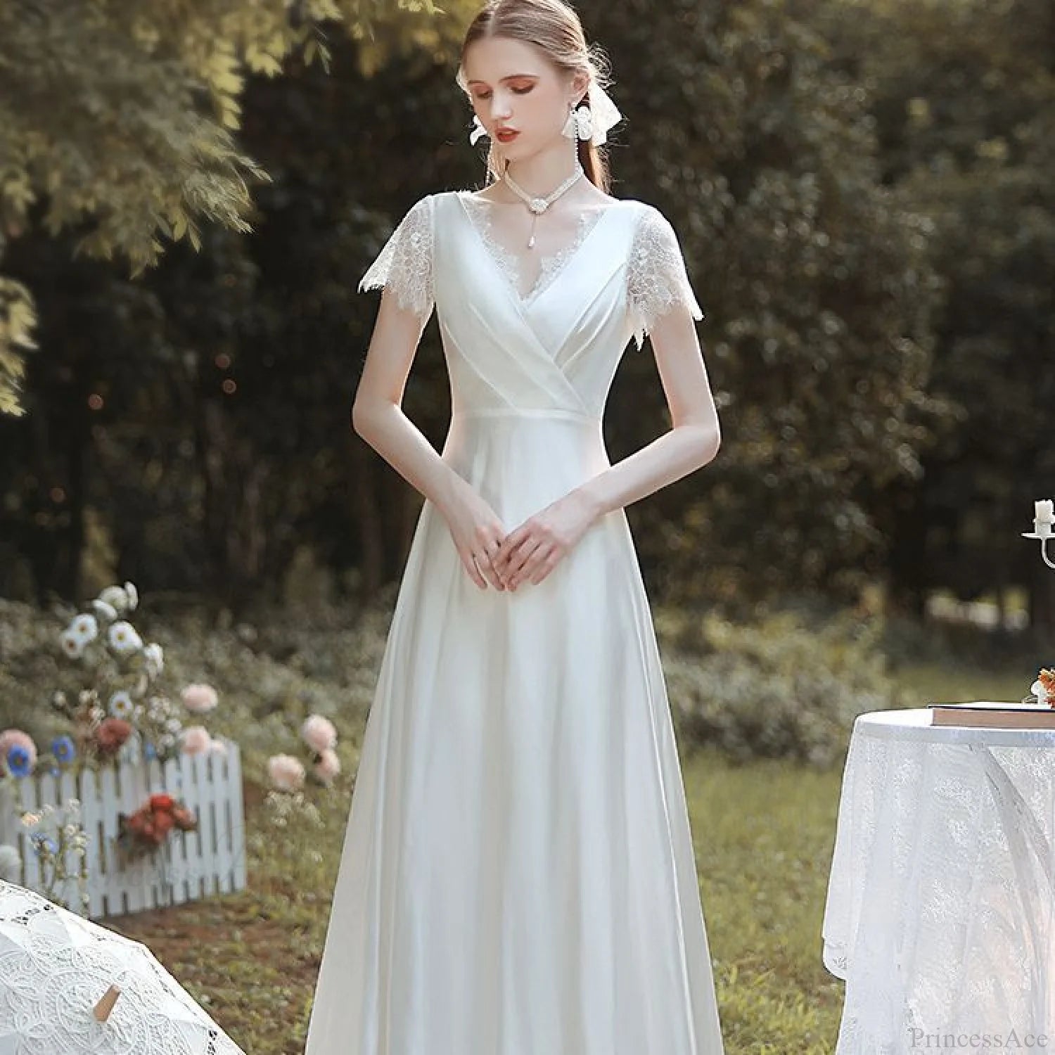 Satin V-Neck Lace Wedding Dress weddingdress-250223
