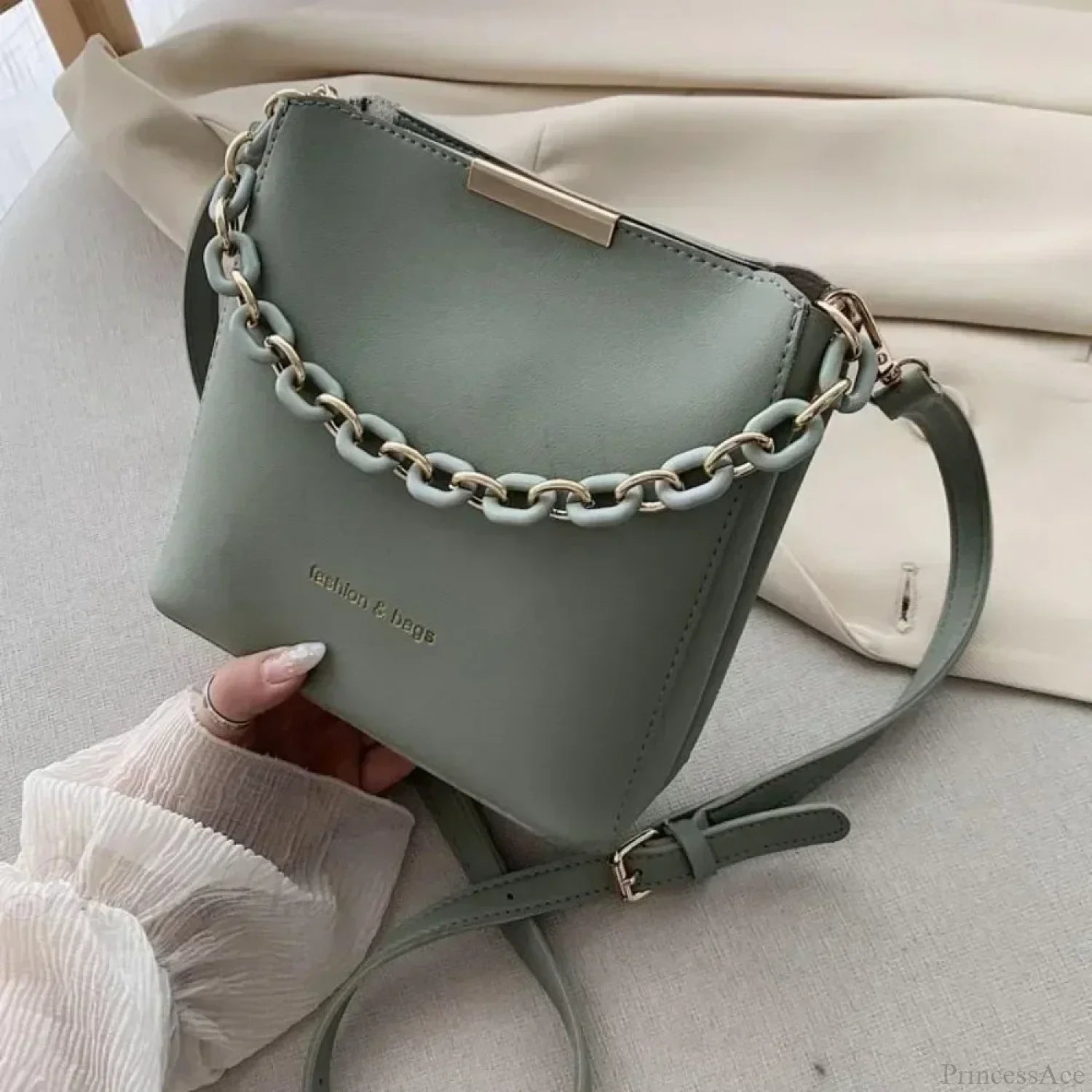 Senior Leather Chain Bucket Shoulder Crossbody crossbody-250126