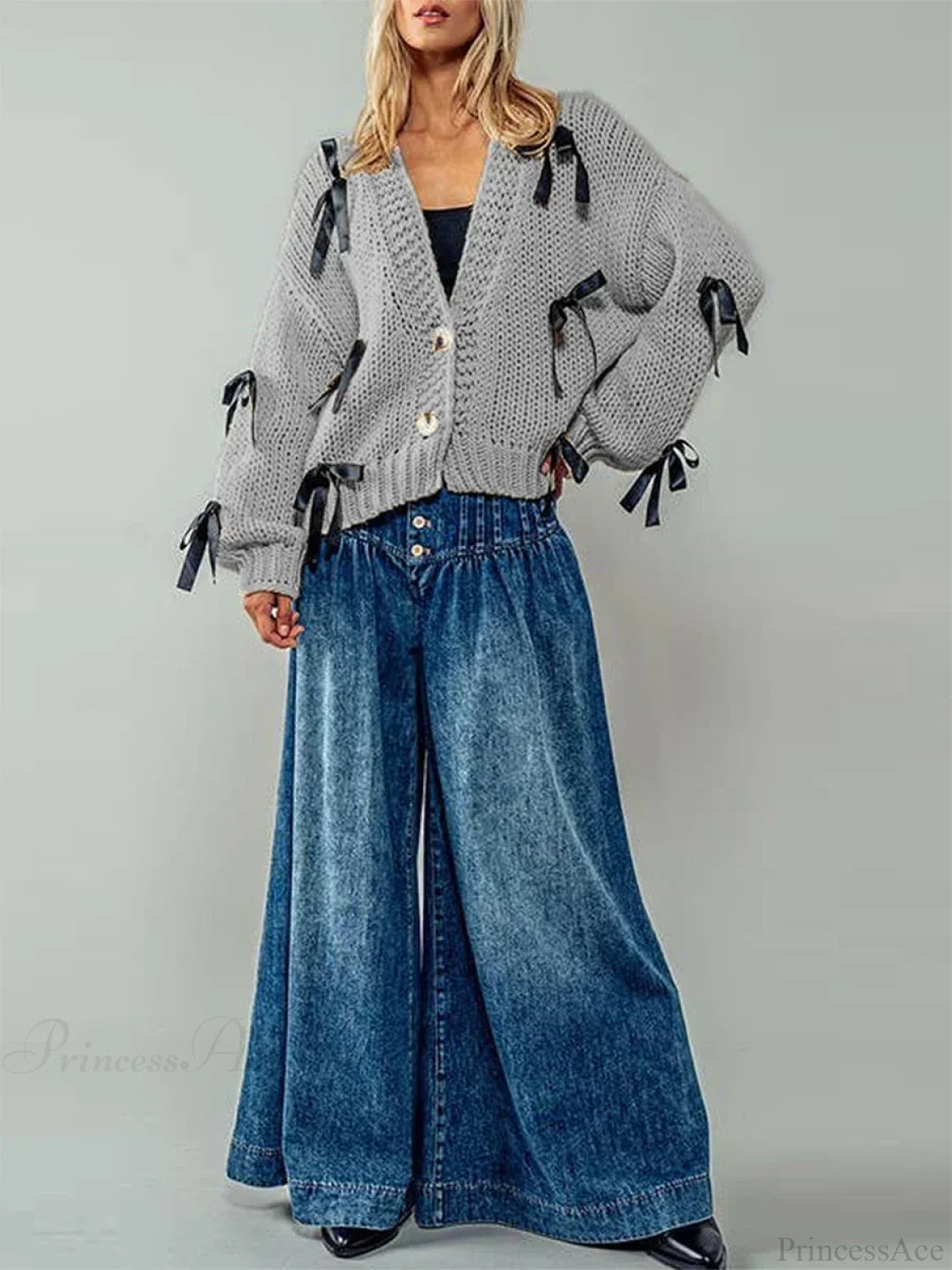 Sequined V-neck Knit Cardigan