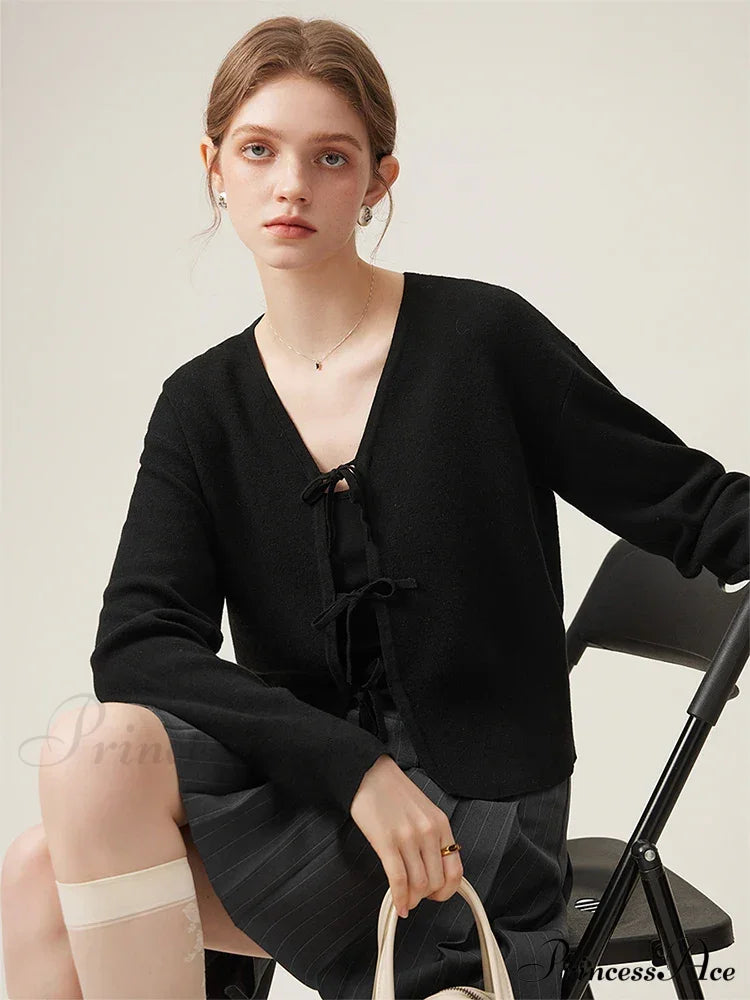 Short Black Warm V-Neck Lace Up Placket Wool Cardigan