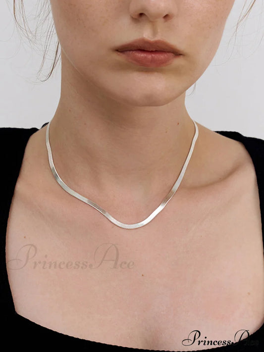 Silver Snake Graceful Shape Necklace / One Size Necklaces