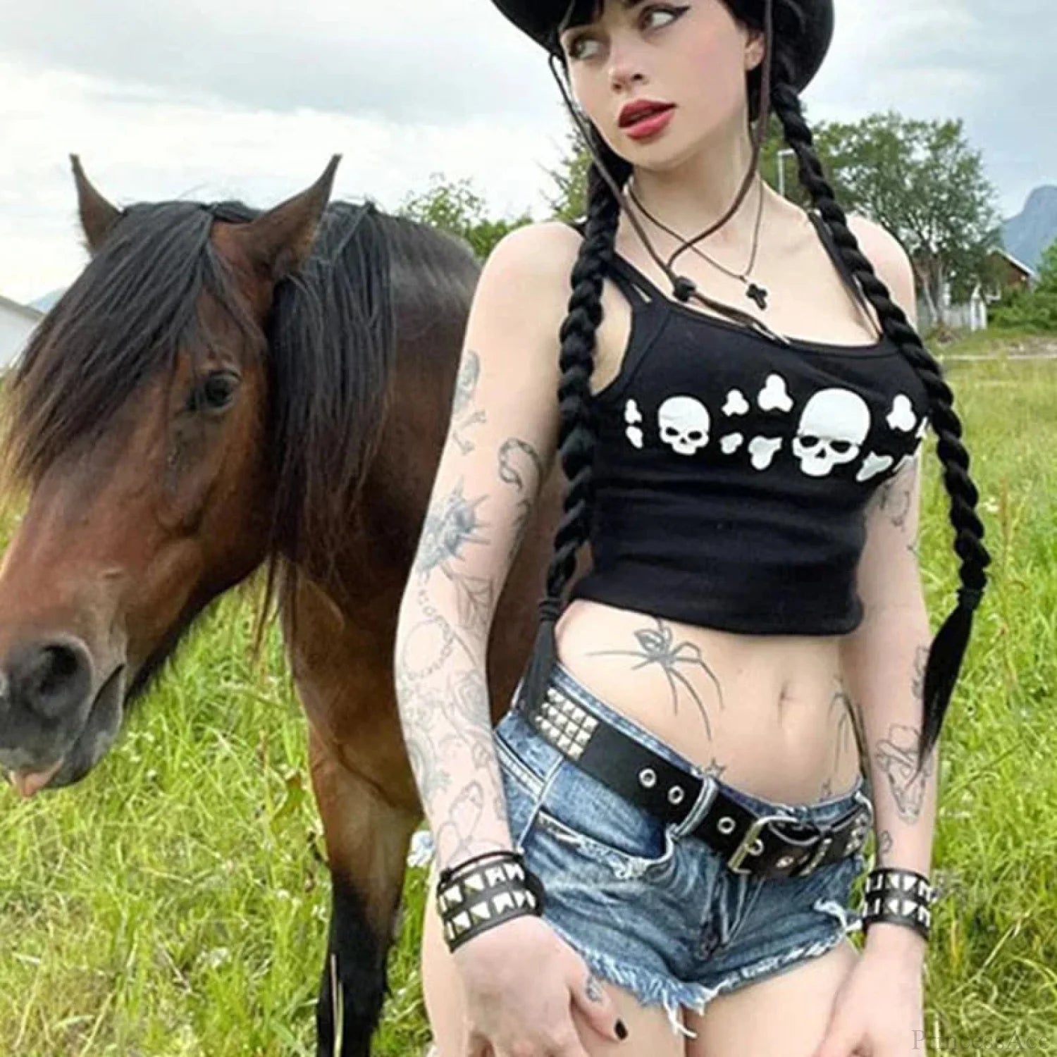 Skull Print Crop Top Black / S