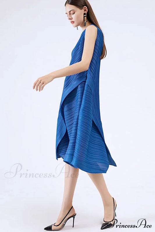 Sleeveless Pleated Midi Dress With Irregular Hem Blue / One Size Dresses