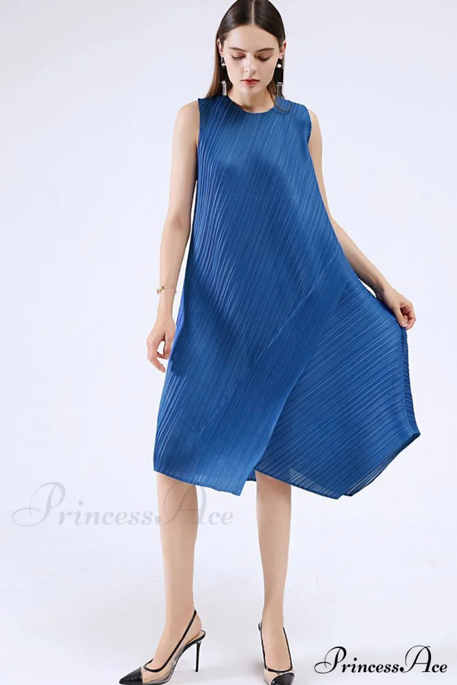 Sleeveless Pleated Midi Dress With Irregular Hem Dresses