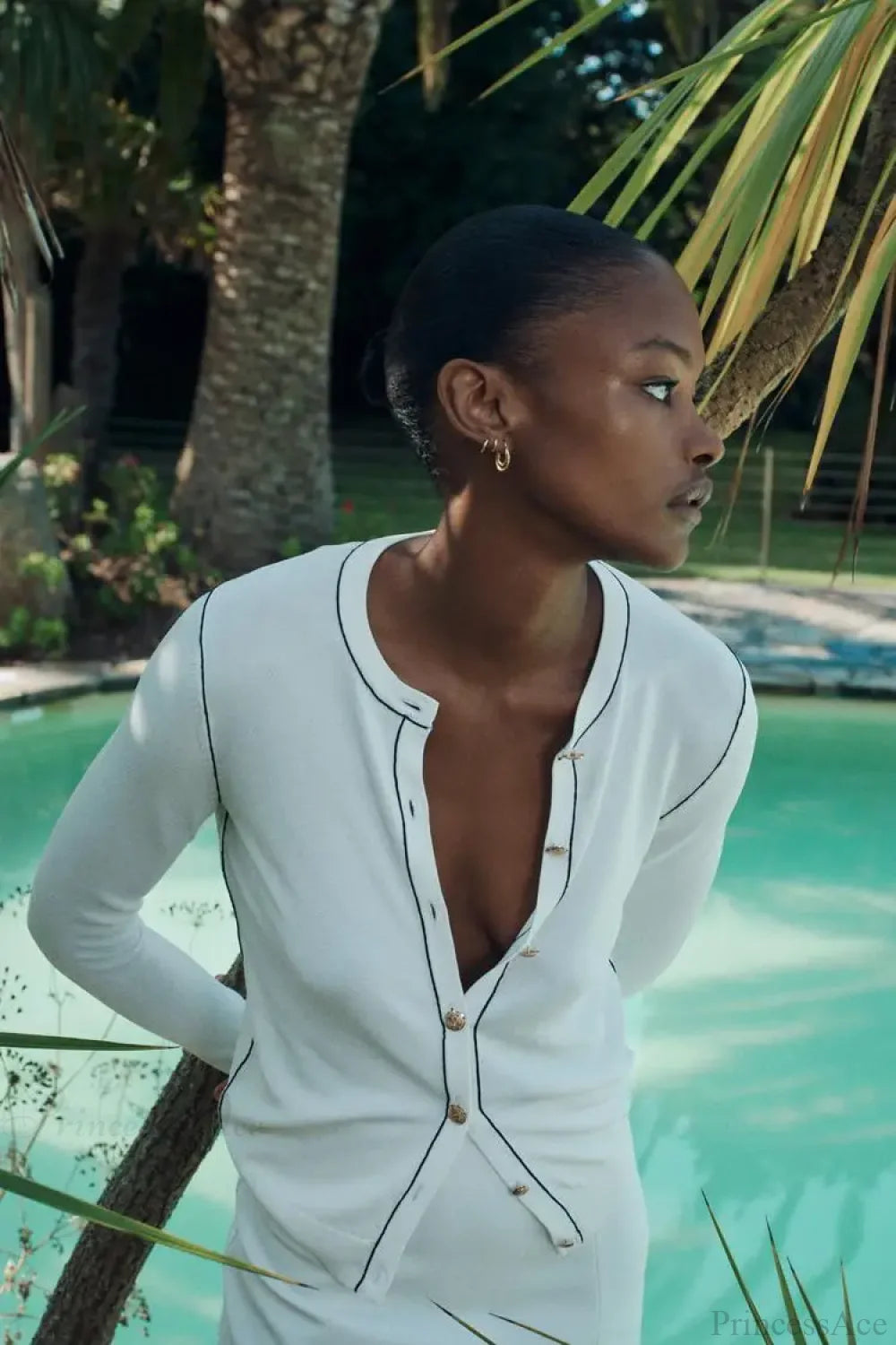 Slim Fit Contrast Edge Round Neck Cardigan WHITE / S