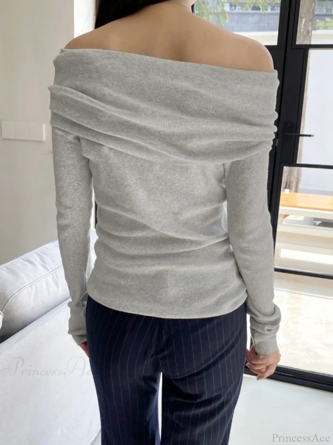 Slim Off-Shoulder Solid Slash Neck Long Sleeve Knit Top knittop-250126