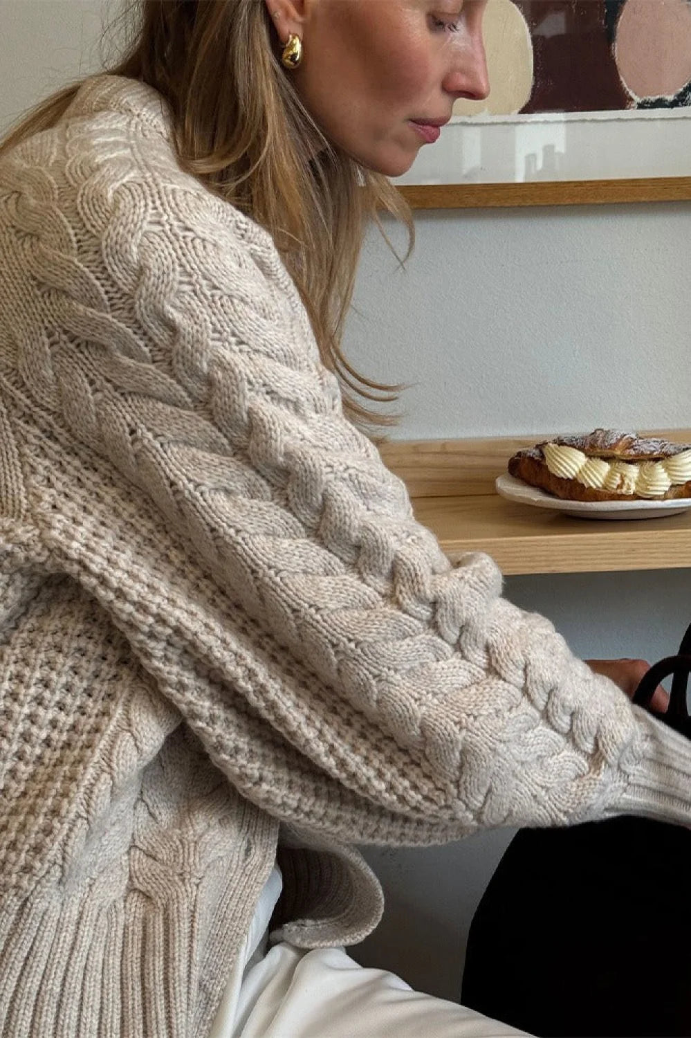 Solid Elegant Crewneck Cable Short Cardigan Sweater