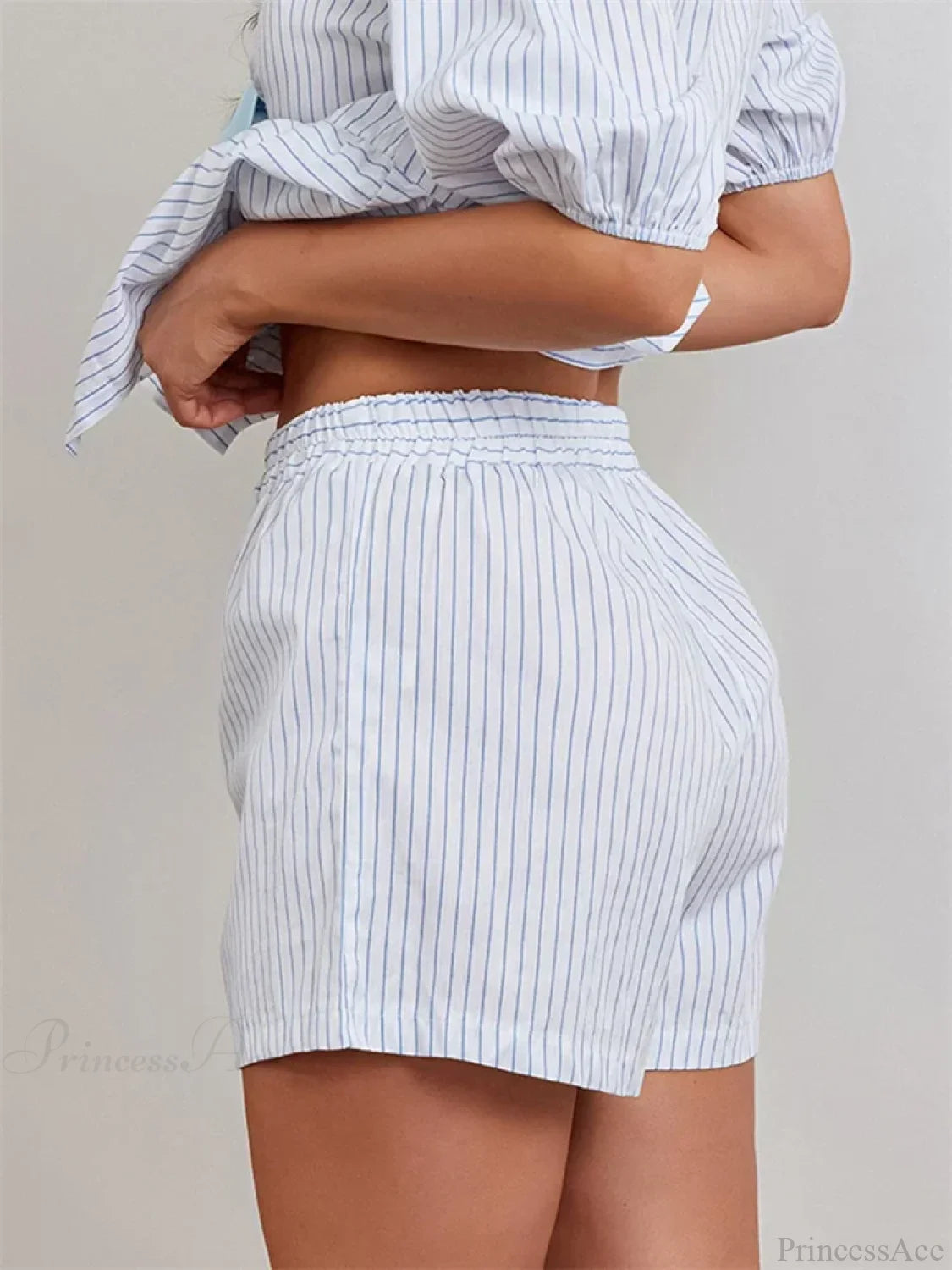 Striped Loose Elastic Waist Short short-250223