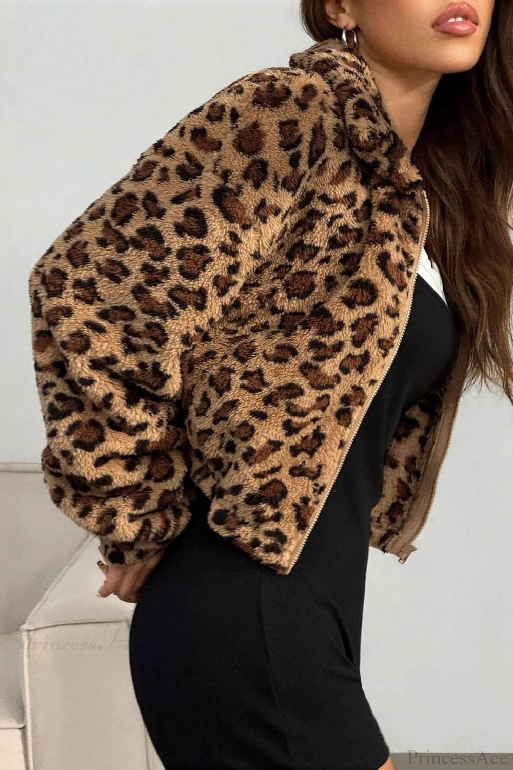 Thickened Short Leopard Print Relaxed Fuzzy Coat