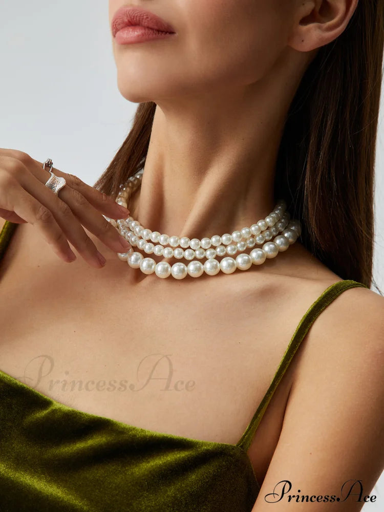 Treble Layers Graceful Pearl Necklace Necklaces