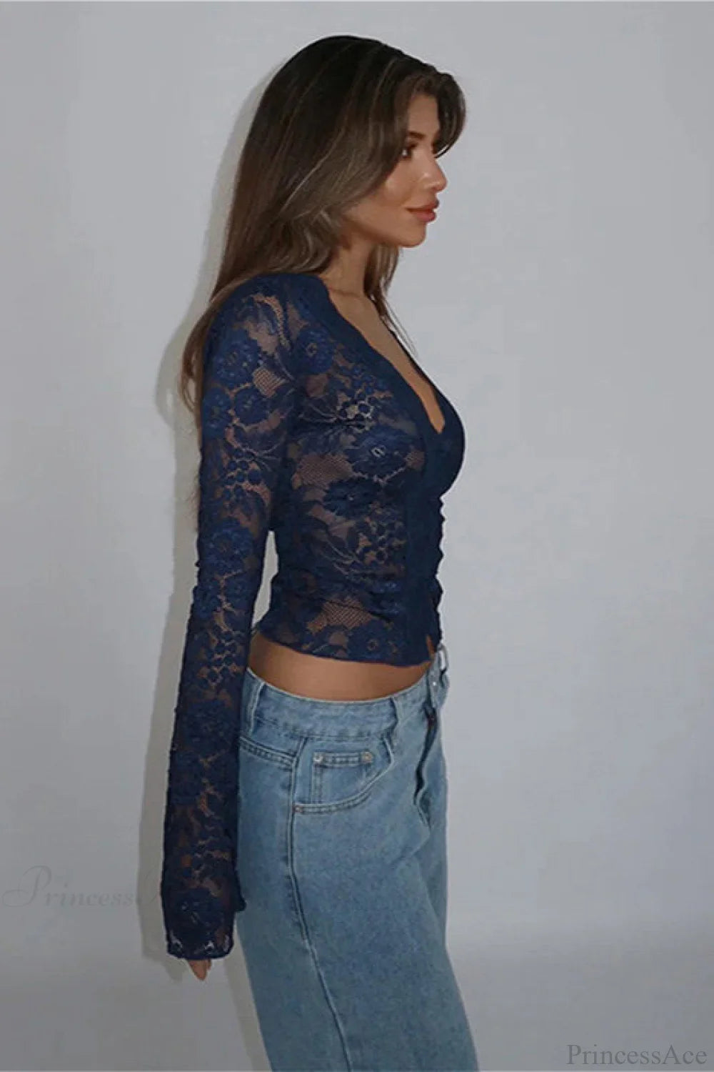 V-Neck Lace Fitted Long Sleeve Tee