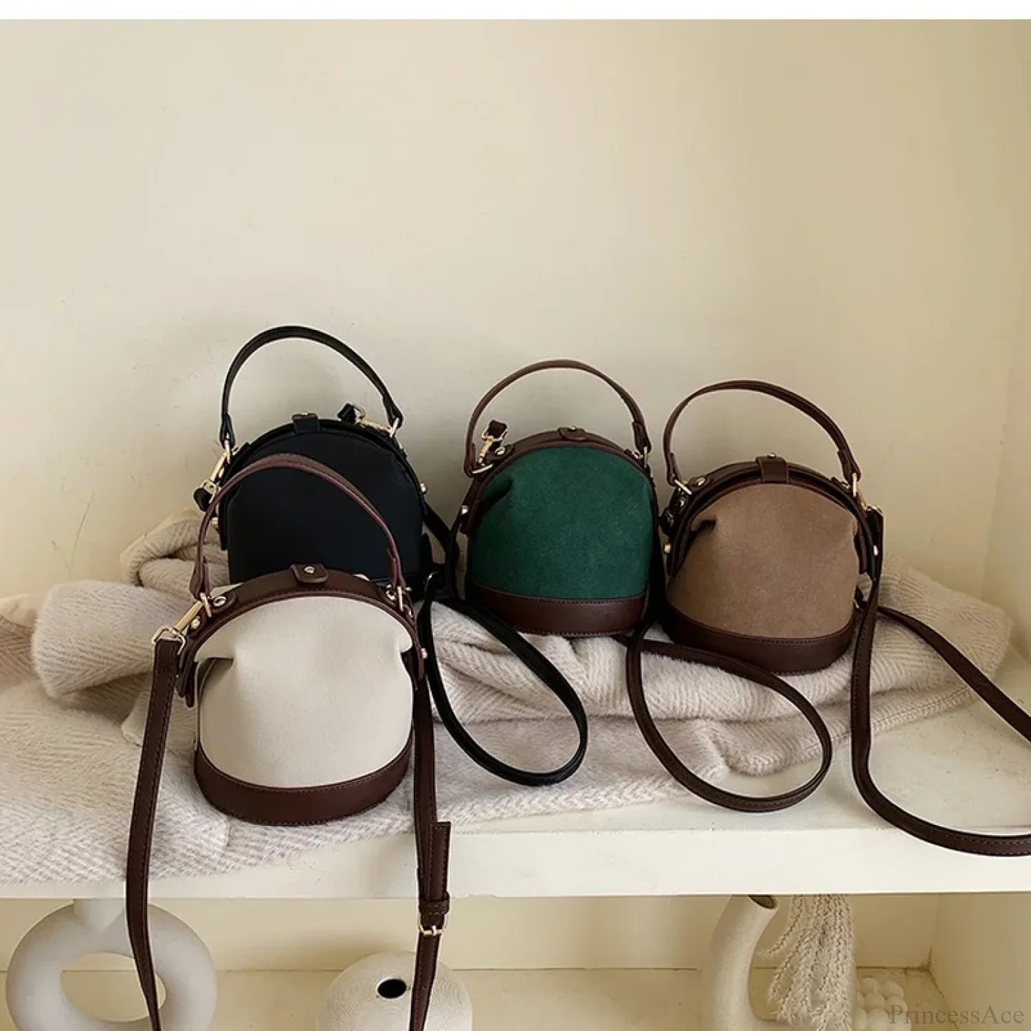 Vintage Fashion Female Bucket Shoulder Handbag handbag-250126