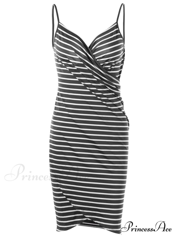 Women’s Knee-Length Striped Dress With V-Neck And Spaghetti Straps M / Purple Party Dresses-L