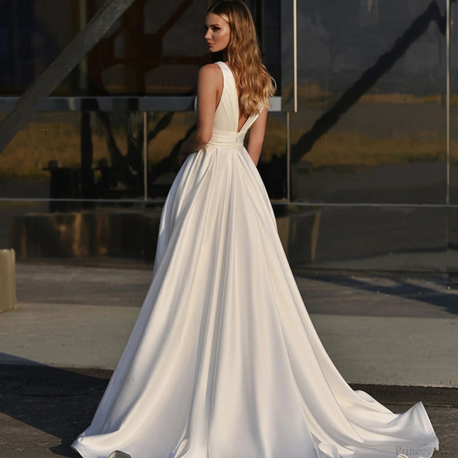 X-Neck Sleeveless Wedding Dress weddingdress-250223
